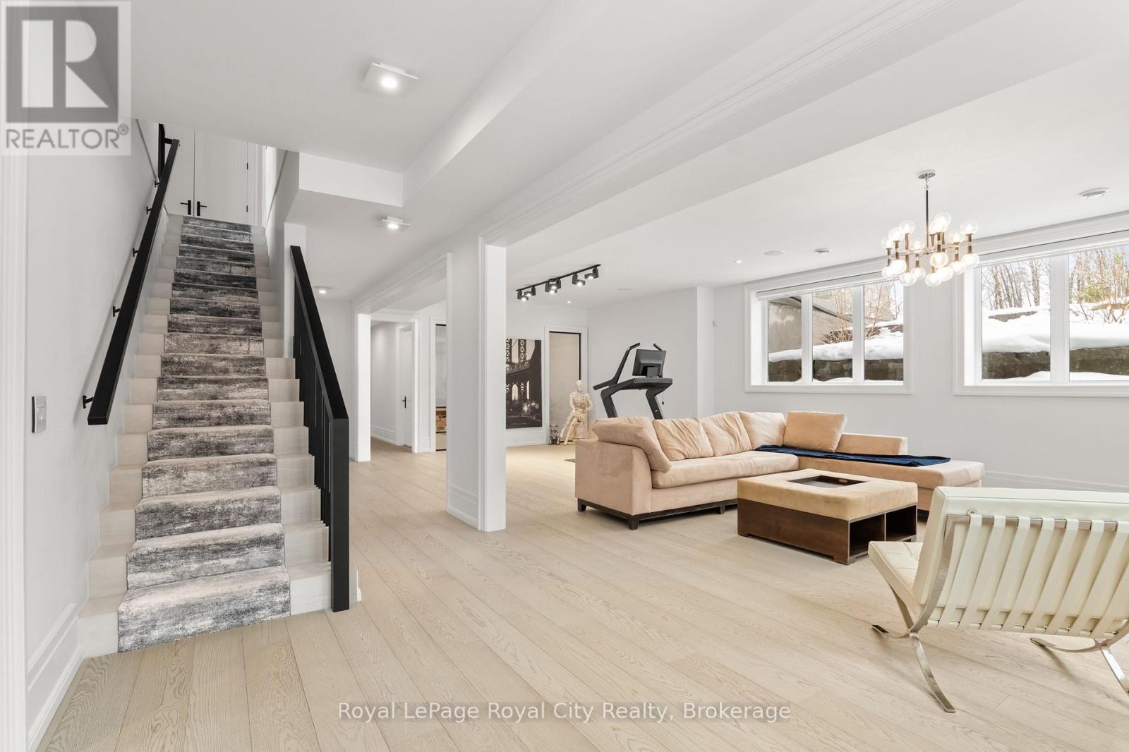 153 Heritage Lake Drive, Puslinch, Ontario  N0B 2J0 - Photo 36 - X12813646