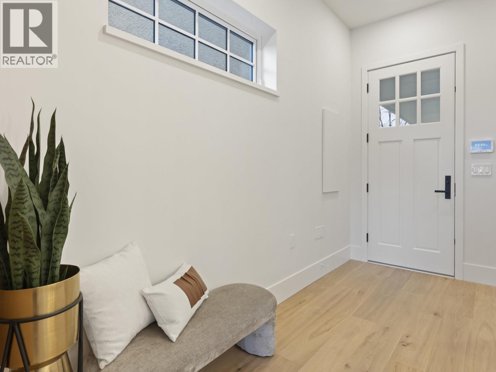 Listing Picture 14 of 33 : 2 3919 W 18TH AVENUE, Vancouver / 溫哥華 - 魯藝地產 Yvonne Lu Group - MLS Medallion Club Member