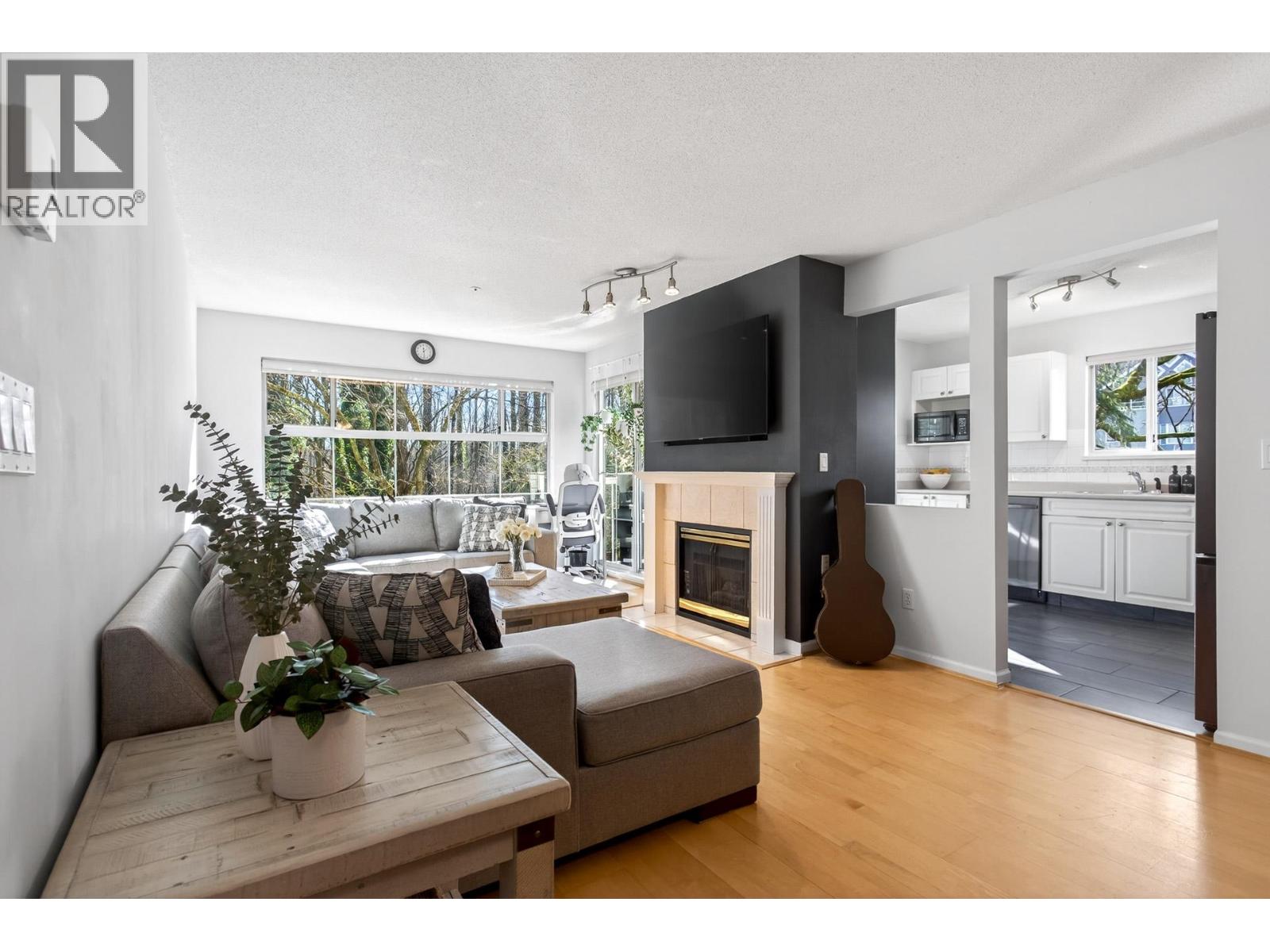 218 2678 Dixon Street, Port Coquitlam, British Columbia  V3C 6L7 - Photo 4 - R3091850