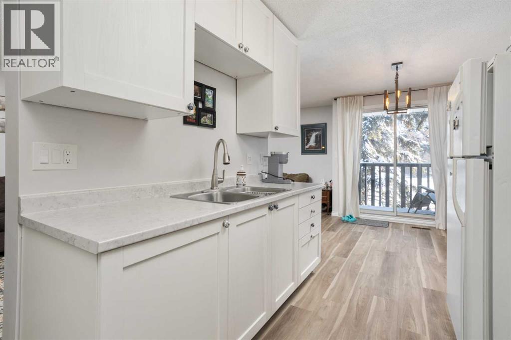 #4, 4118 60 Street, Camrose, Alberta  T4V 3G7 - Photo 7 - A2286940