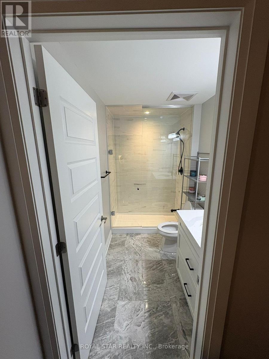 313 - 50 Kaitting Trail, Oakville, Ontario L6M 5N3 - Photo 9 - W12811794