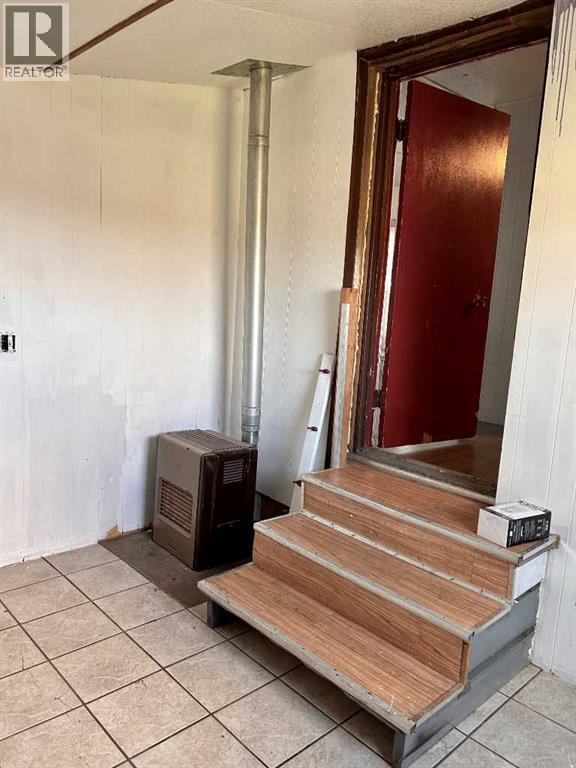 5039 53 Street, Islay, Alberta T0B 2J0 - Photo 2 - A2170181