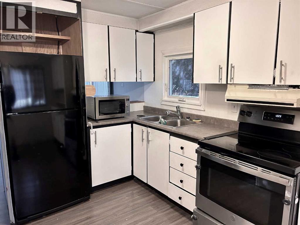 5039 53 Street, Islay, Alberta T0B 2J0 - Photo 4 - A2170181