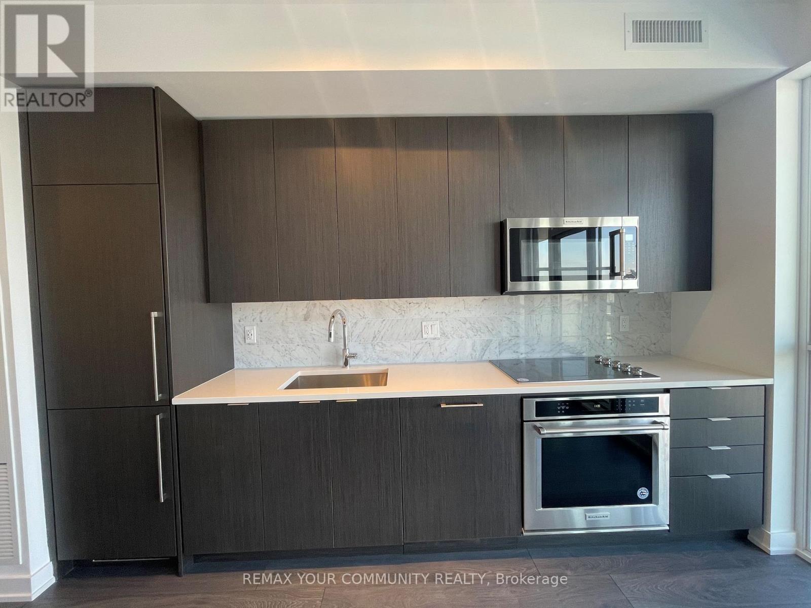 2103 - 38 Iannuzzi Street, Toronto, Ontario  M5V 0S2 - Photo 3 - C12813590