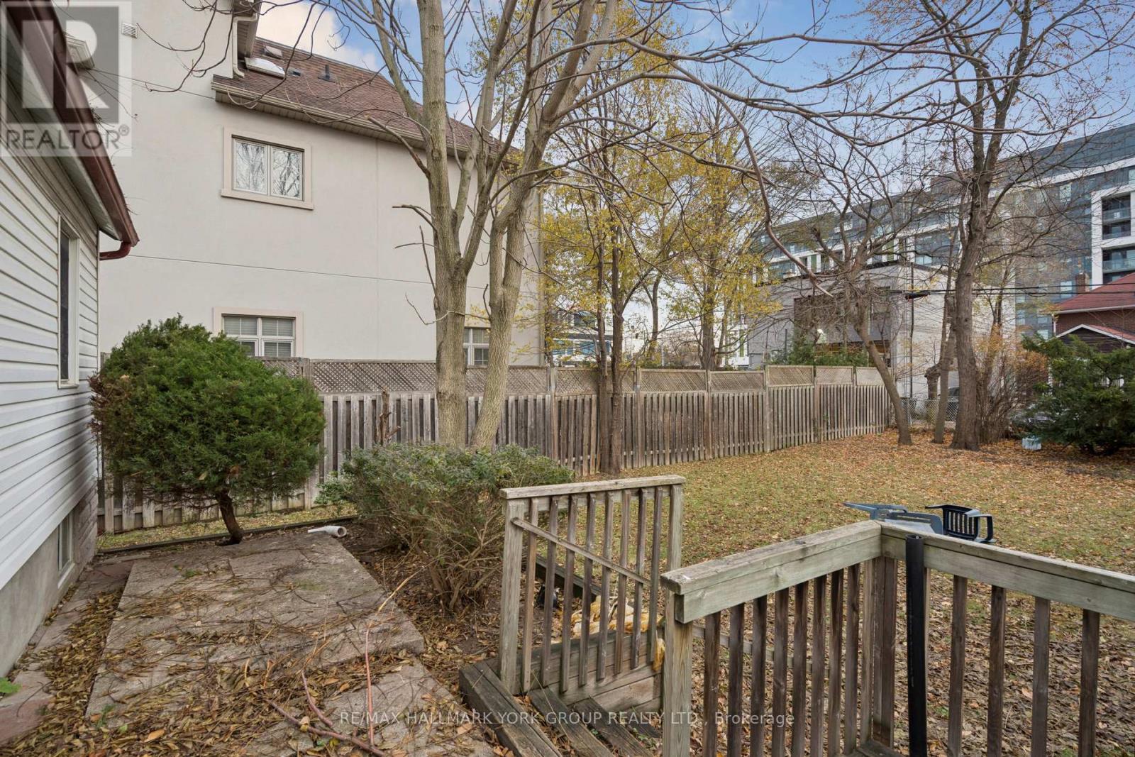 211 Maplehurst Avenue, Toronto, Ontario  M2N 3C3 - Photo 26 - C12813592