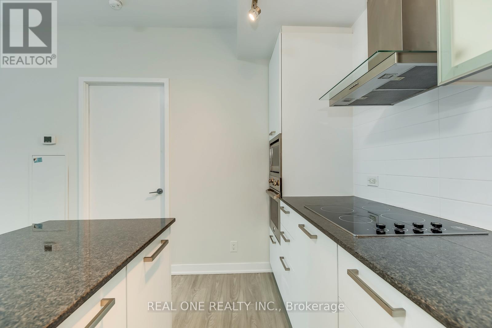 3103 - 14 York Street, Toronto, Ontario  M5J 0B1 - Photo 15 - C12813602