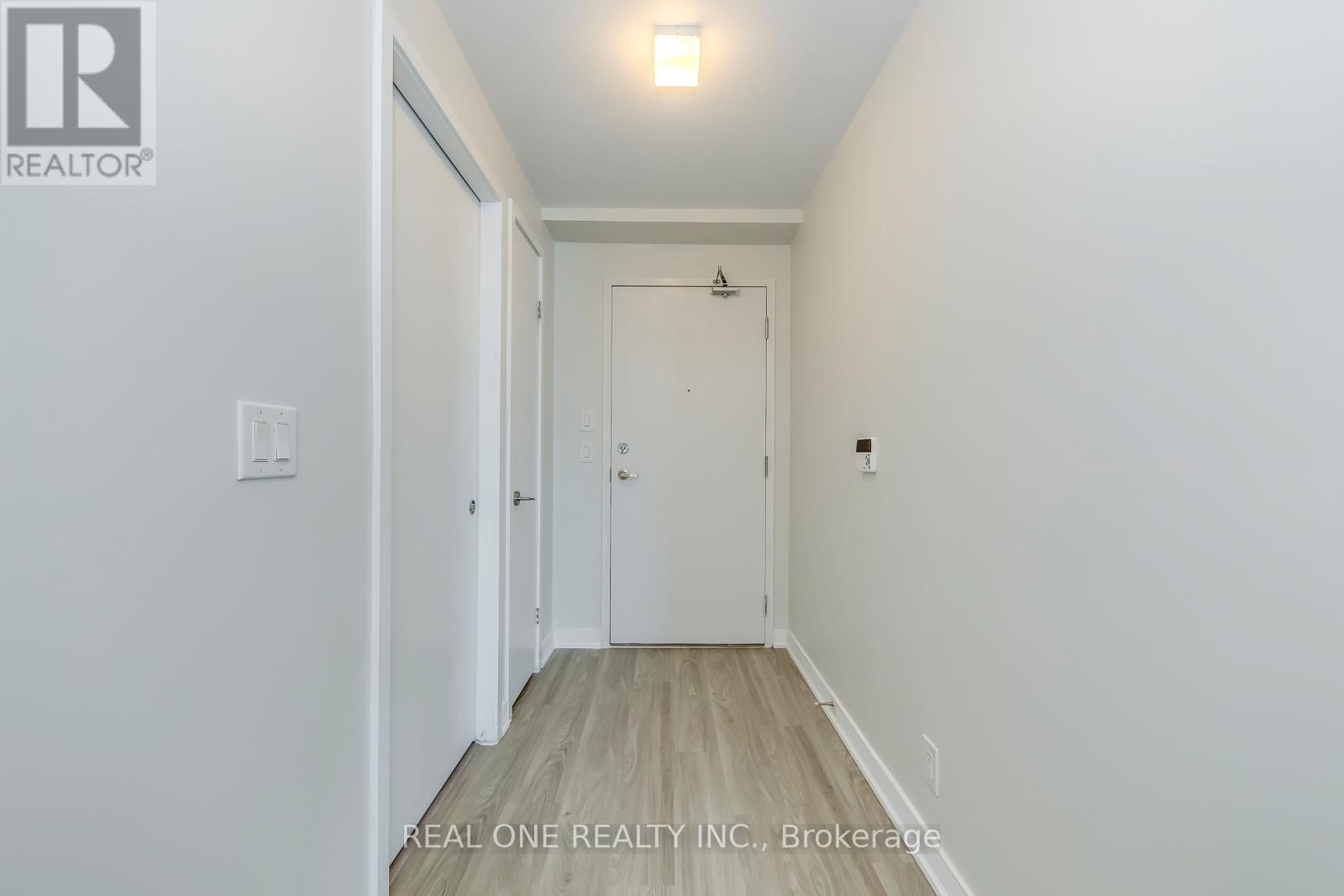 3103 - 14 York Street, Toronto, Ontario  M5J 0B1 - Photo 6 - C12813602