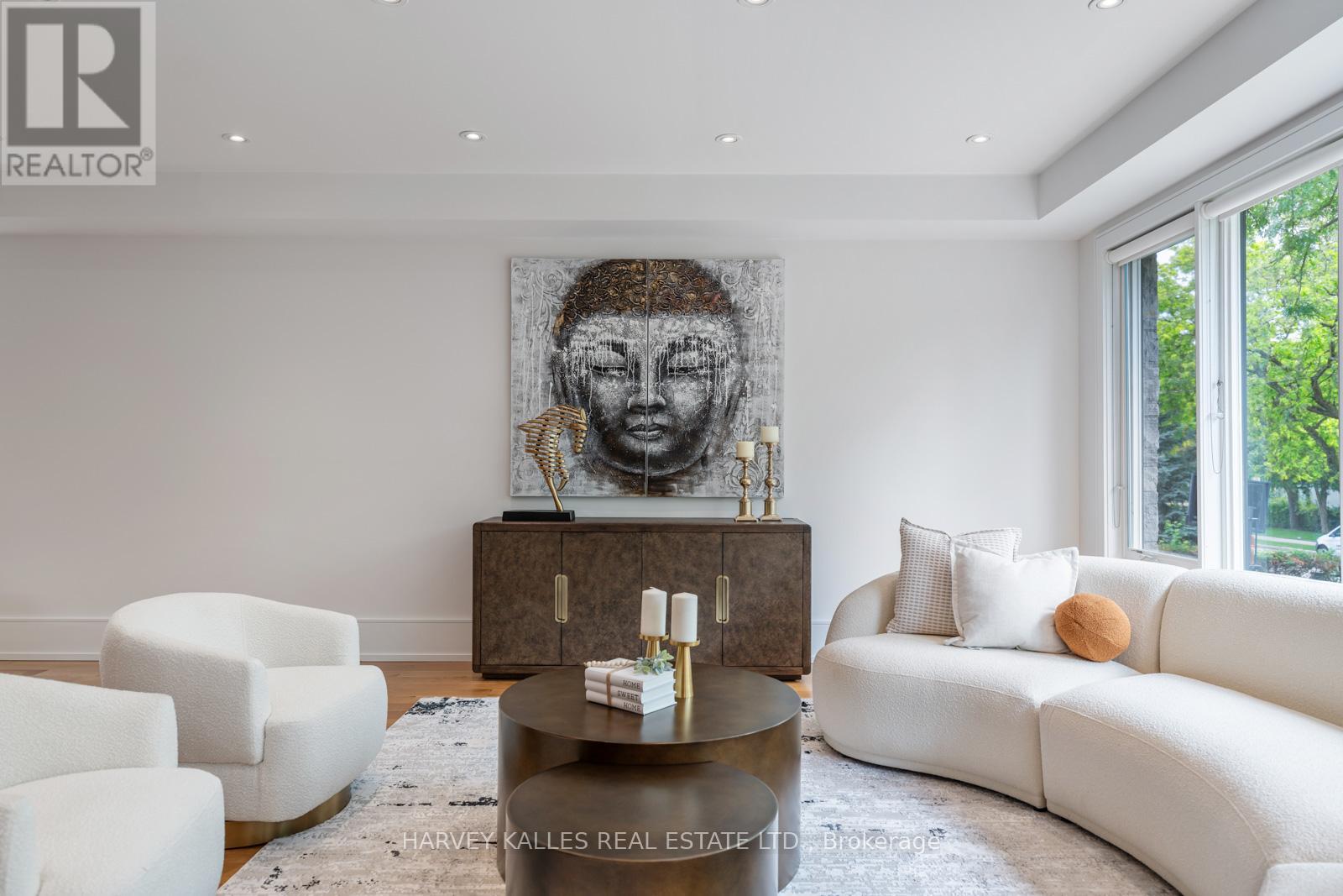 64 Centre Avenue, Toronto, Ontario  M2M 2L5 - Photo 11 - C12813608