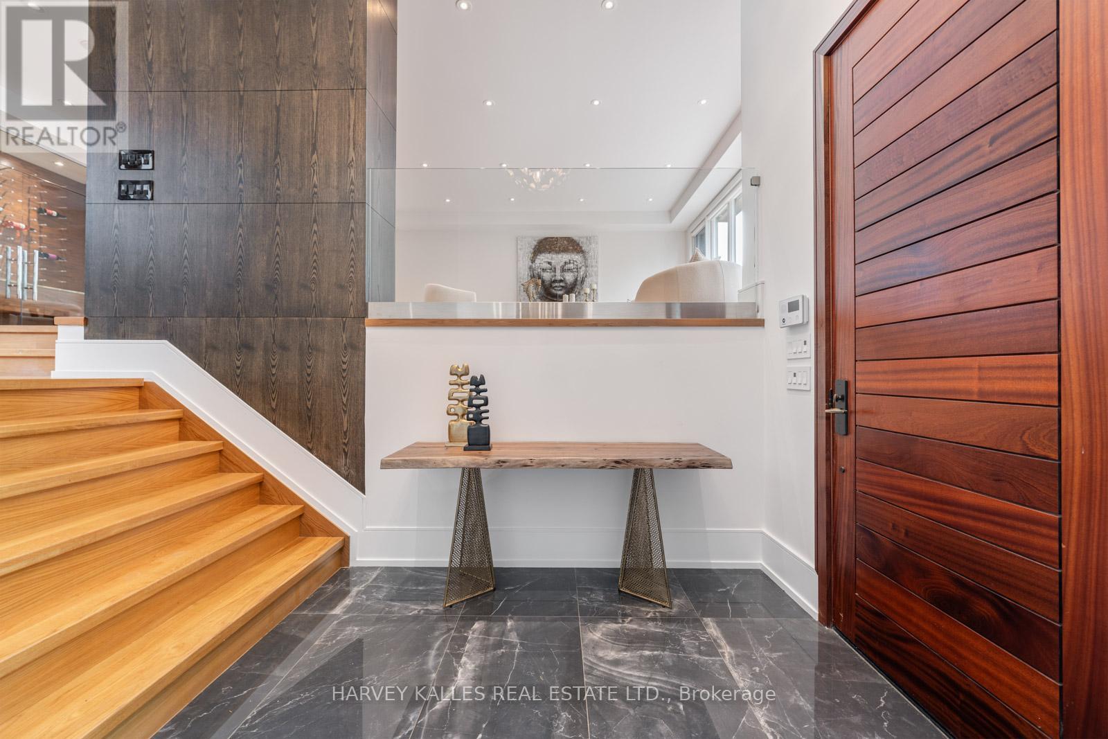 64 Centre Avenue, Toronto, Ontario  M2M 2L5 - Photo 3 - C12813608