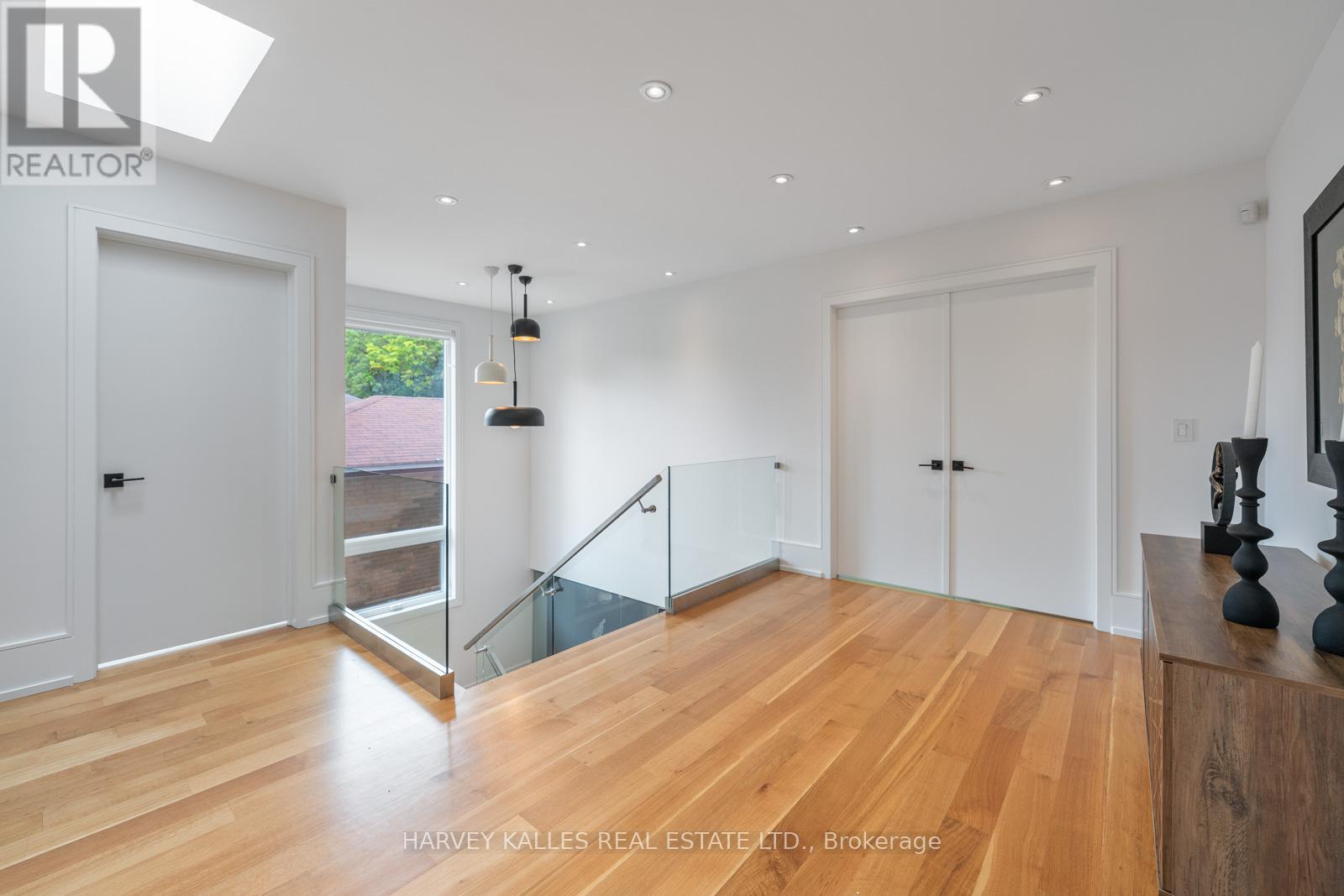 64 Centre Avenue, Toronto, Ontario  M2M 2L5 - Photo 34 - C12813608