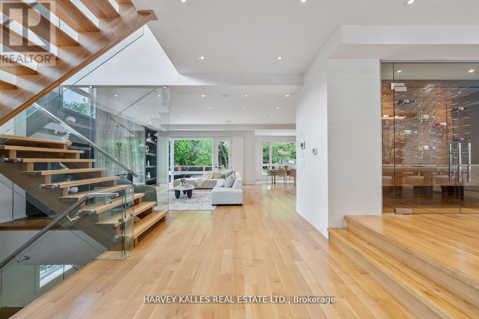 64 Centre Avenue, Toronto, Ontario  M2M 2L5 - Photo 14 - C12813636