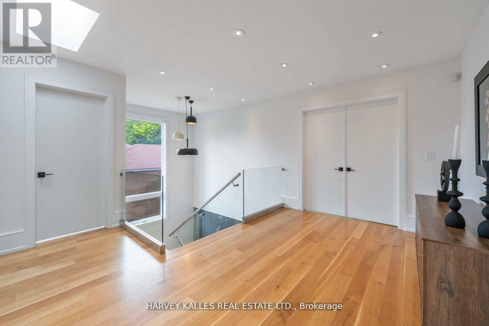 64 Centre Avenue, Toronto, Ontario  M2M 2L5 - Photo 30 - C12813636