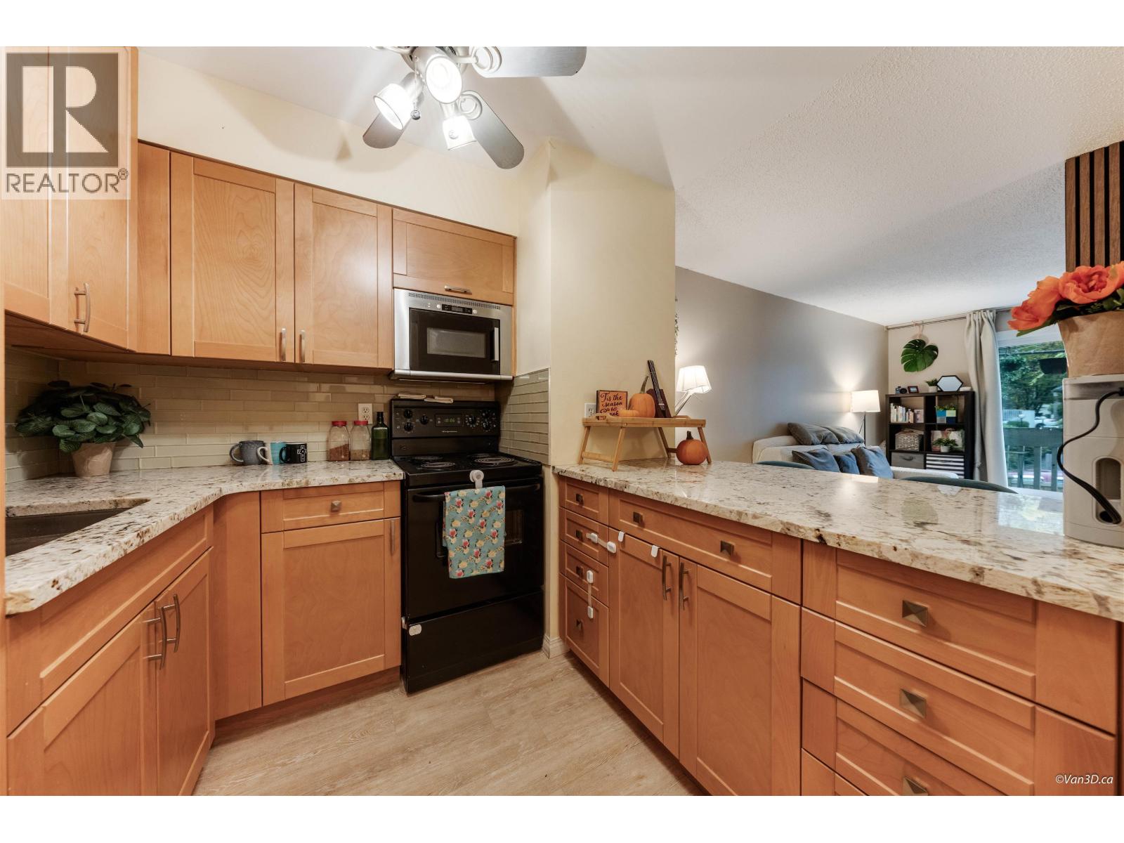 210 1545 E 2nd Avenue, Vancouver, British Columbia  V5N 1C8 - Photo 6 - R3060377