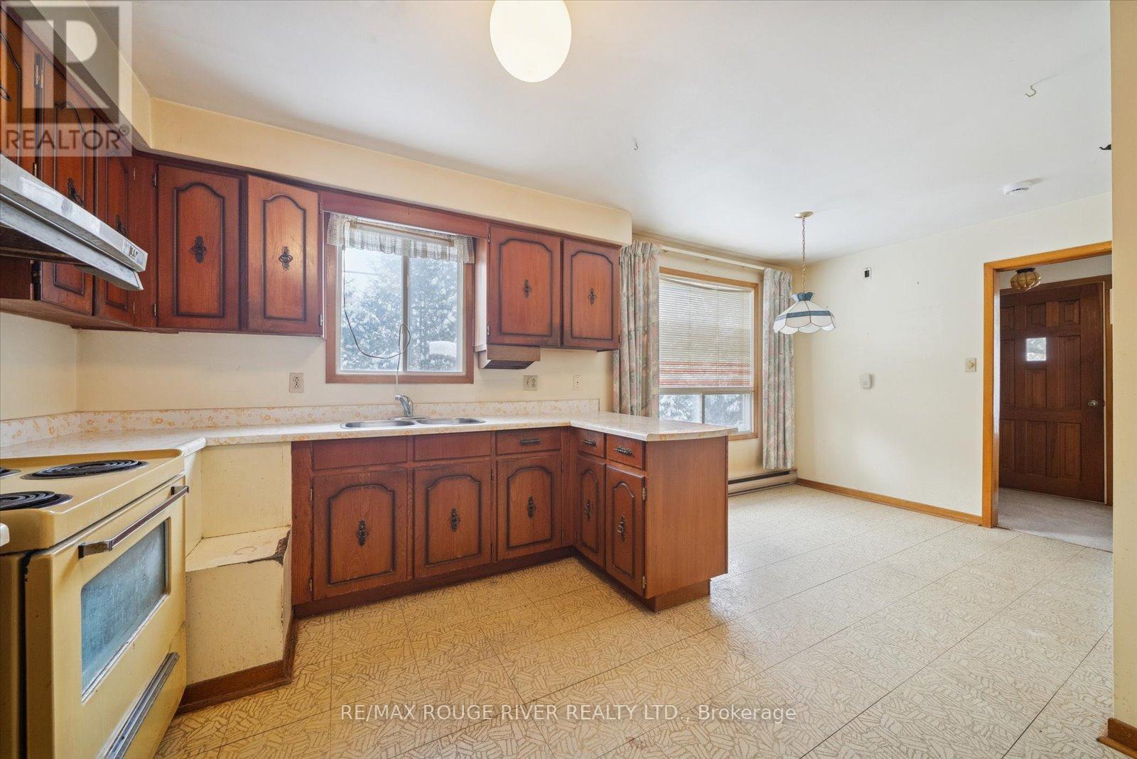 1277 Old Orchard Avenue, Pickering, Ontario  L1W 1G1 - Photo 12 - E12813606