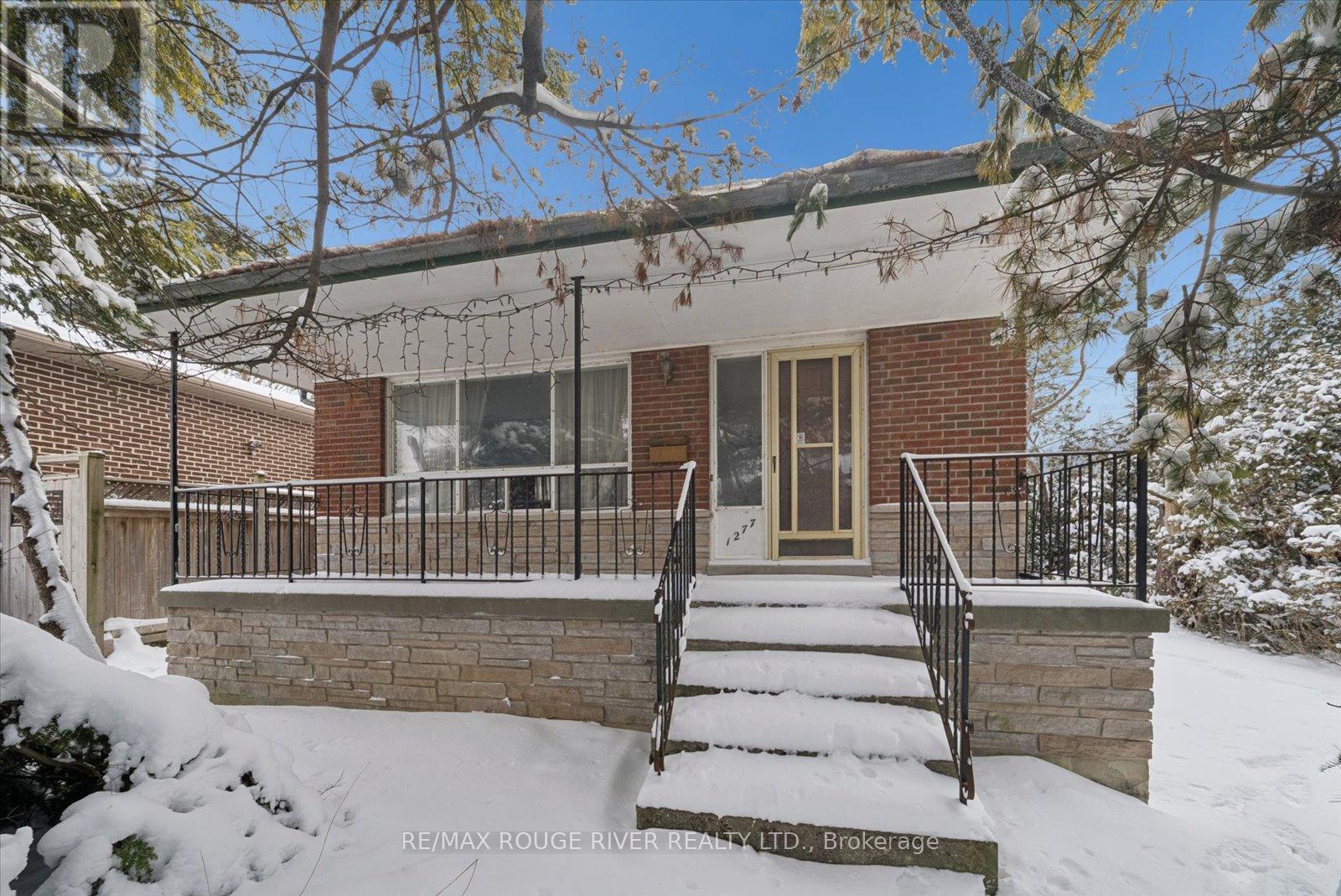1277 Old Orchard Avenue, Pickering, Ontario  L1W 1G1 - Photo 2 - E12813606