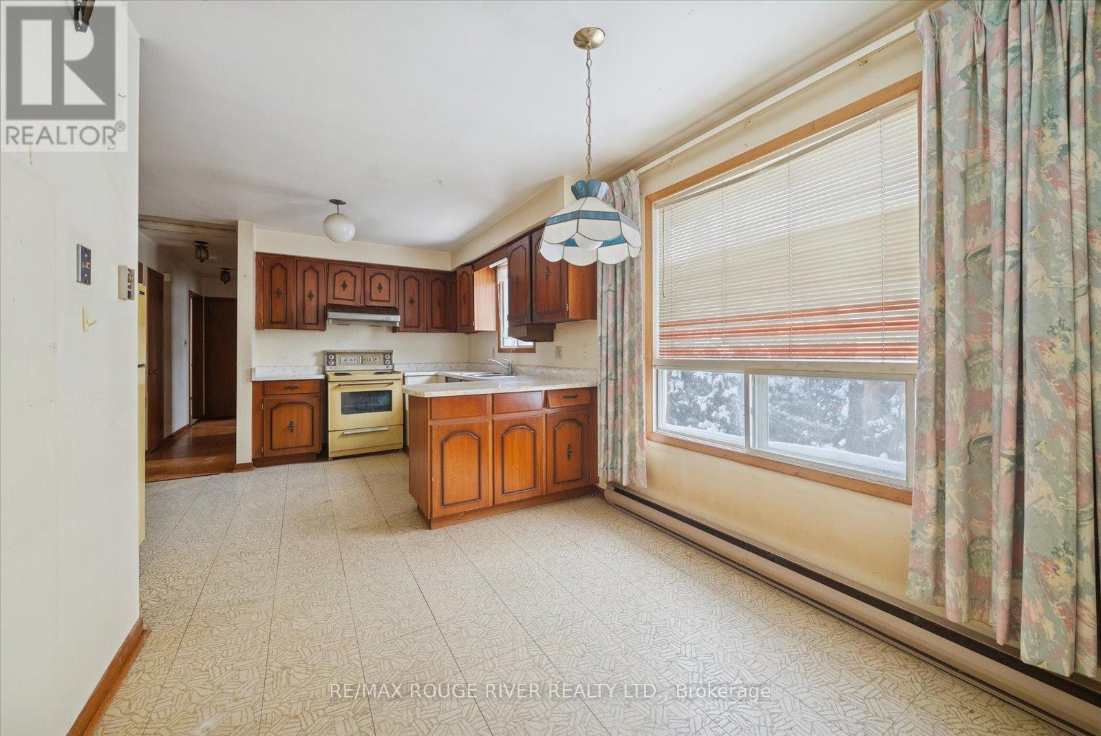 1277 Old Orchard Avenue, Pickering, Ontario  L1W 1G1 - Photo 6 - E12813606