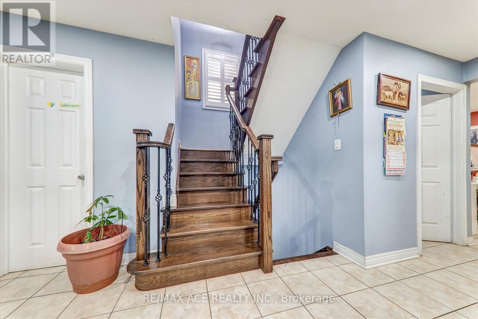 51 Stammers Drive, Ajax, Ontario  L1T 0L5 - Photo 12 - E12813640