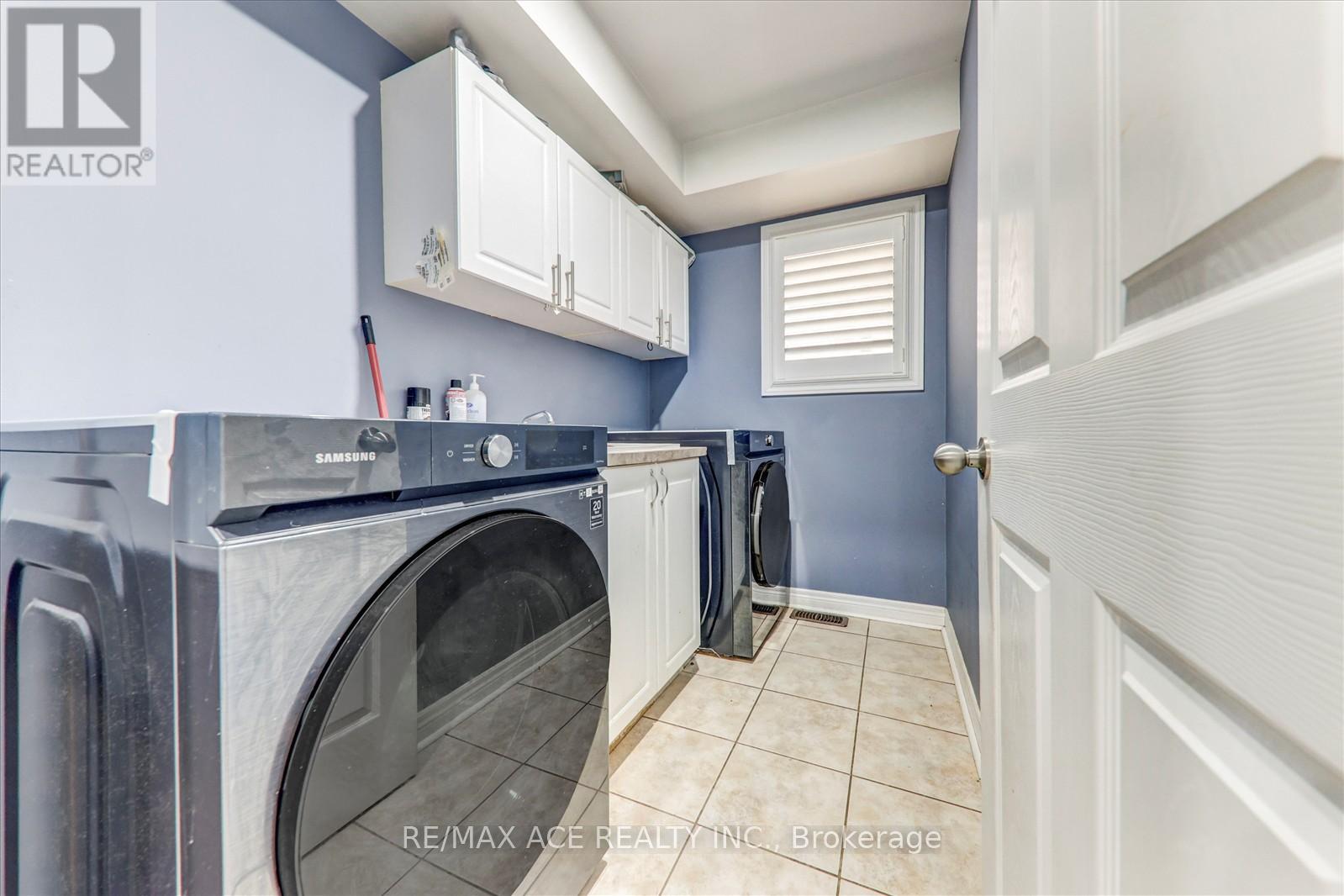 51 Stammers Drive, Ajax, Ontario  L1T 0L5 - Photo 13 - E12813640