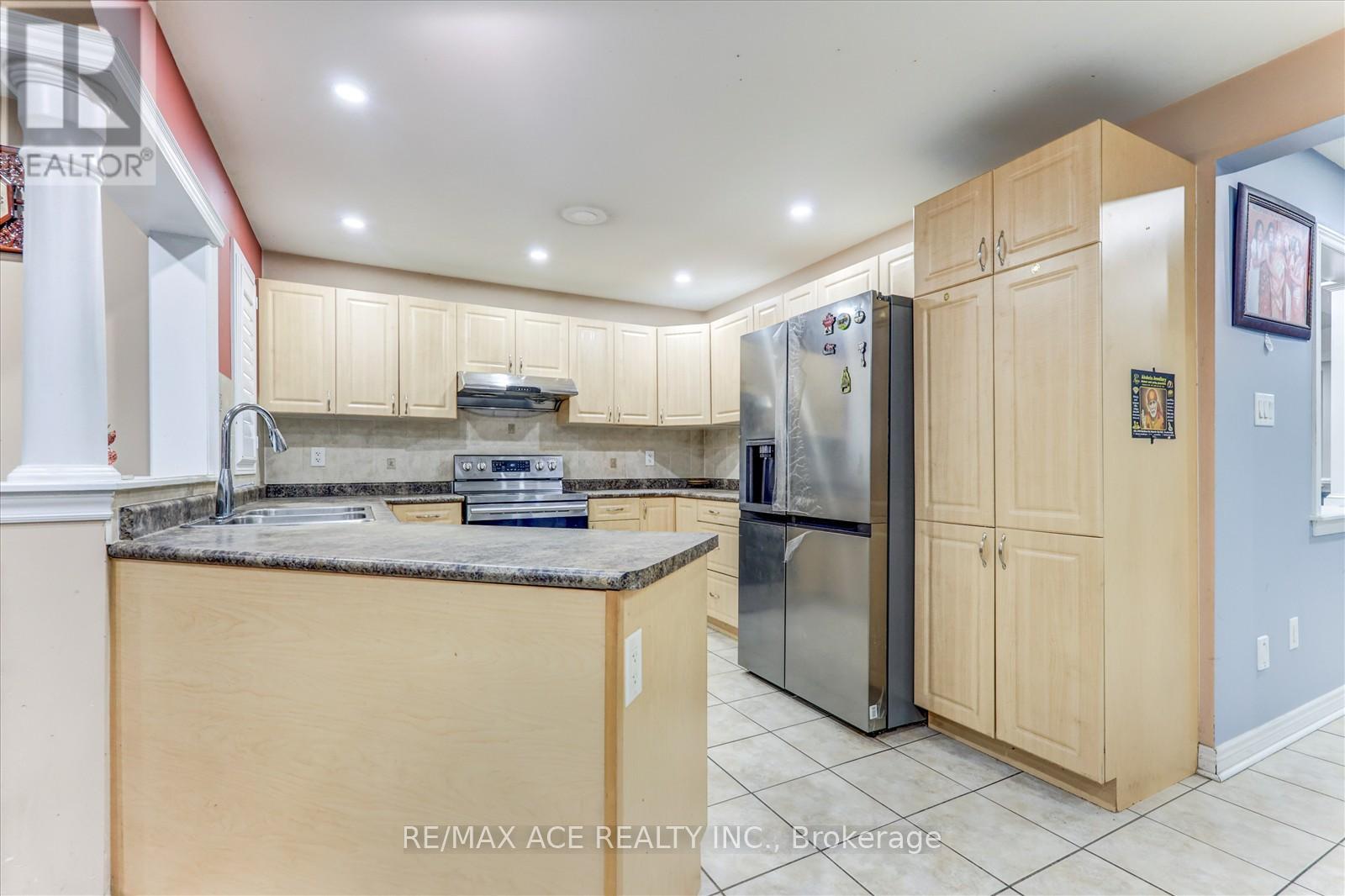 51 Stammers Drive, Ajax, Ontario  L1T 0L5 - Photo 16 - E12813640