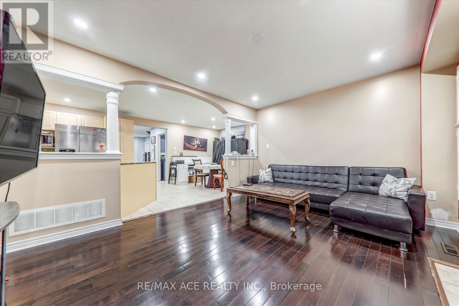 51 Stammers Drive, Ajax, Ontario  L1T 0L5 - Photo 21 - E12813640