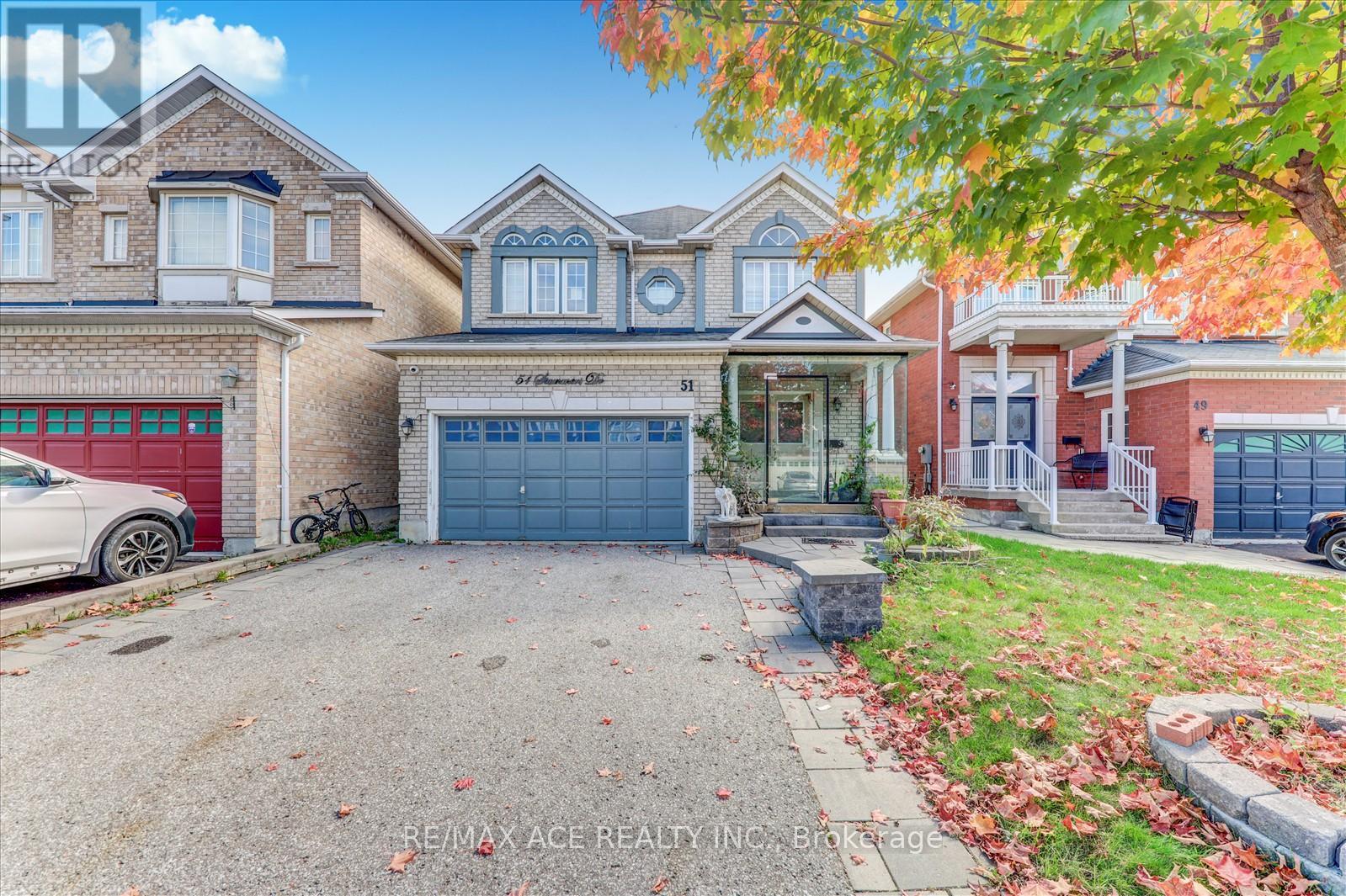 51 Stammers Drive, Ajax, Ontario  L1T 0L5 - Photo 3 - E12813640