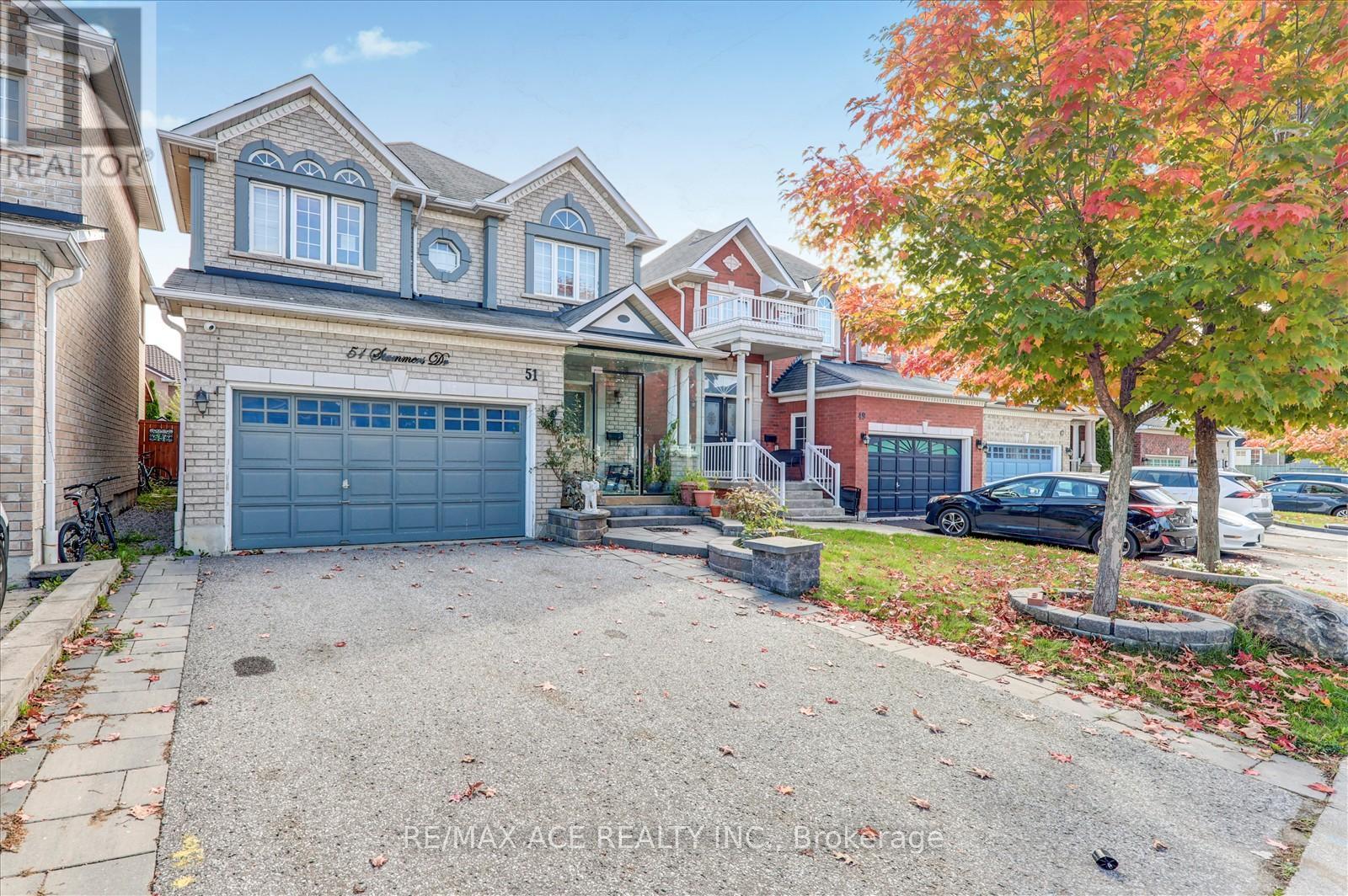 51 Stammers Drive, Ajax, Ontario  L1T 0L5 - Photo 4 - E12813640