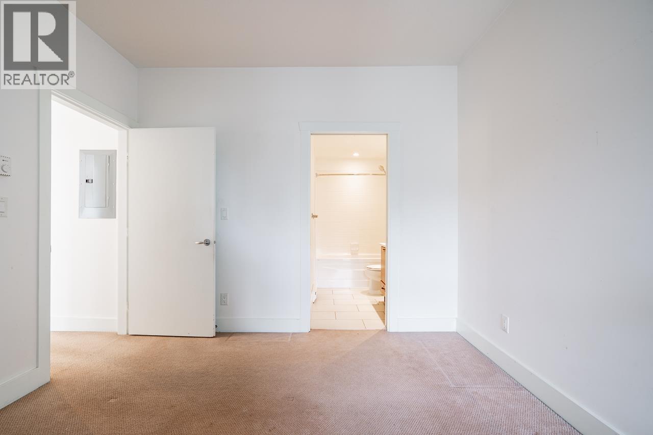 404 7478 Byrnepark Walk, Burnaby, British Columbia  V3N 0B5 - Photo 12 - R3092622