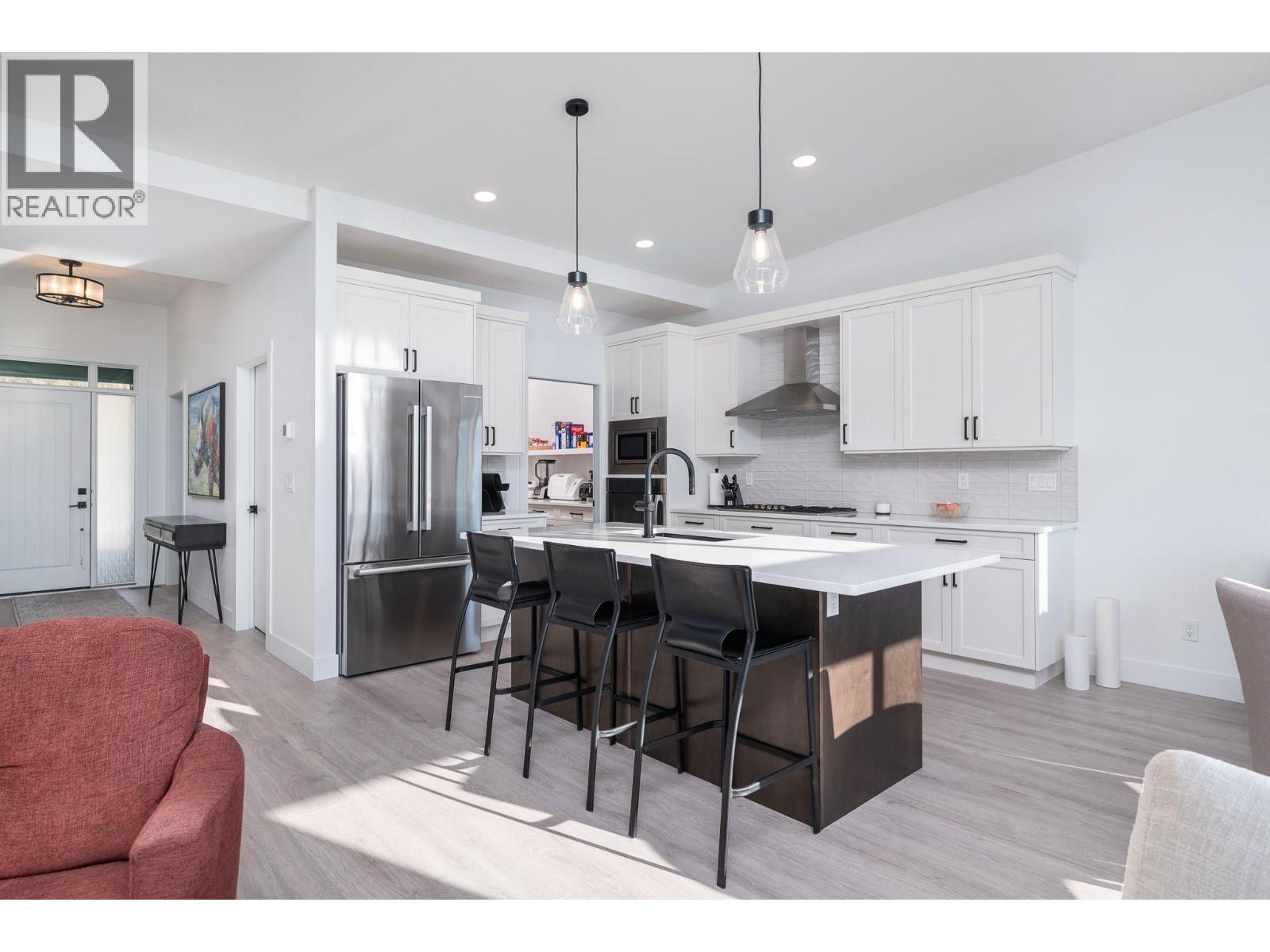 7735 Okanagan Hills Boulevard Unit# 6, Vernon, British Columbia  V1H 0A7 - Photo 6 - 10376080