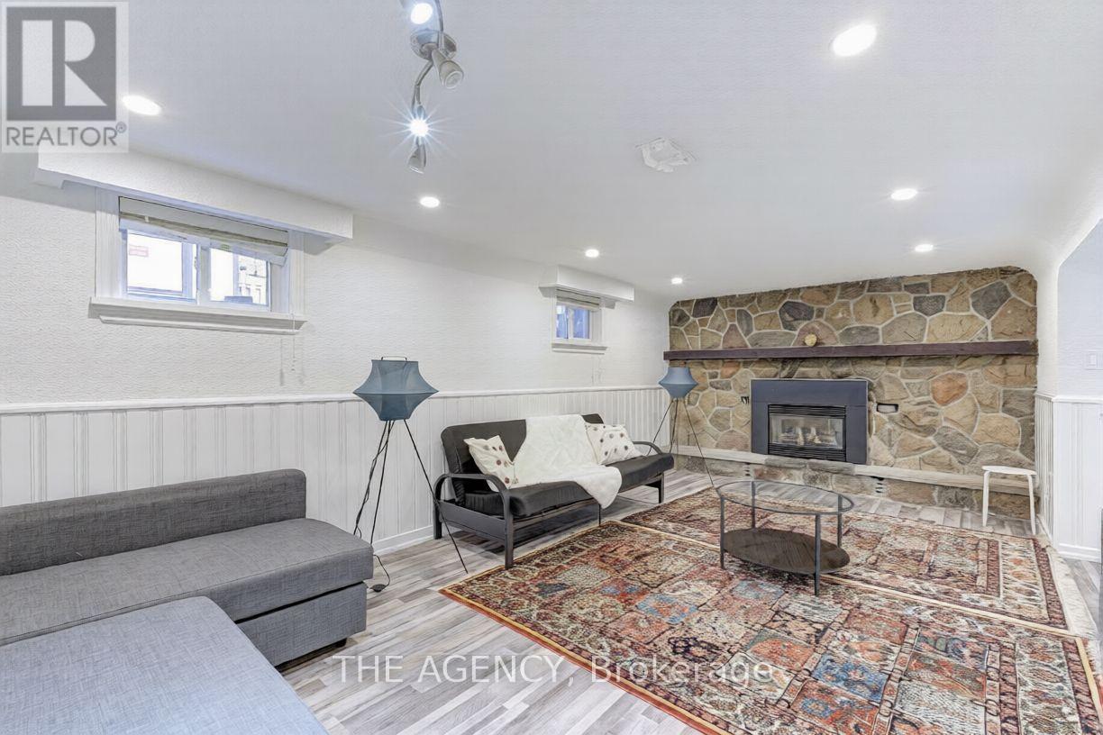 Basement - 82 Harrison Drive, Newmarket, Ontario  L3Y 4P4 - Photo 2 - N12813614