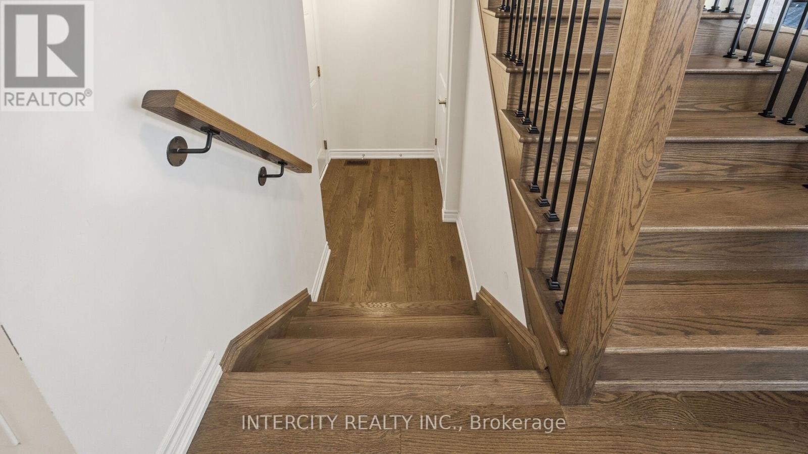 66 Camino Real Drive, Caledon, Ontario  L7C 4L9 - Photo 23 - W12813594