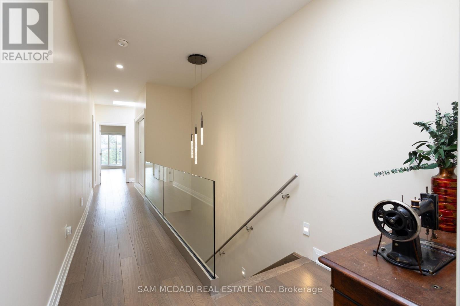 35a Broadview Avenue, Mississauga, Ontario  L5H 2S8 - Photo 22 - W12813610