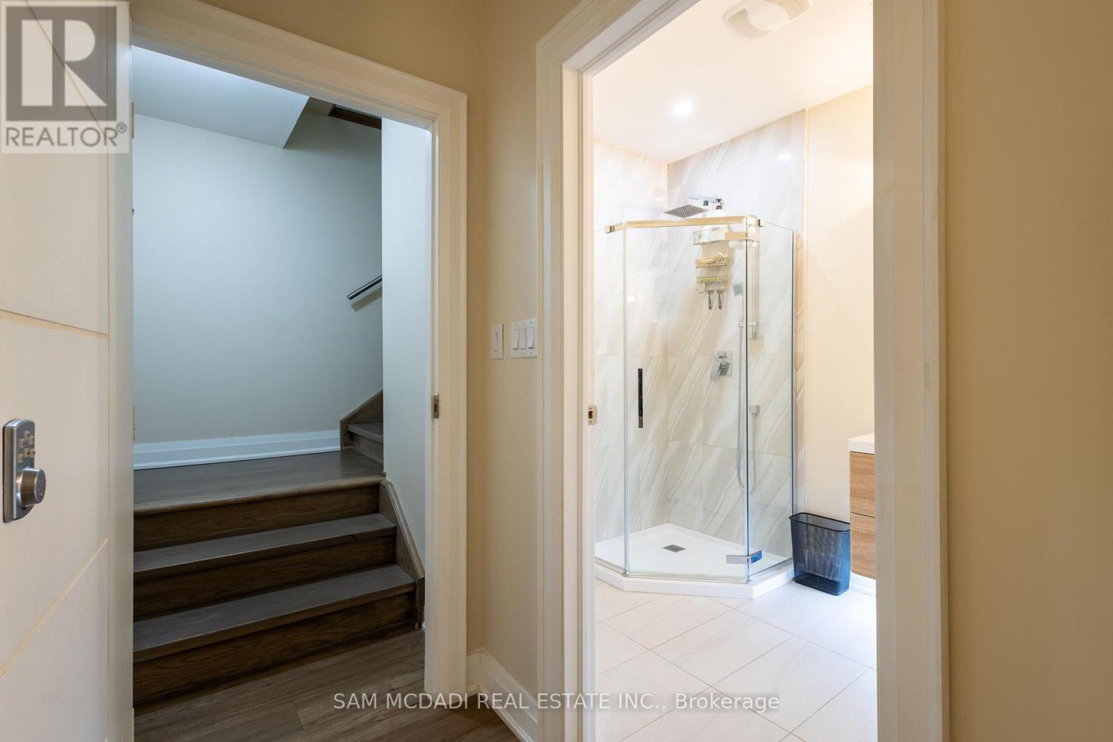 35a Broadview Avenue, Mississauga, Ontario  L5H 2S8 - Photo 27 - W12813610