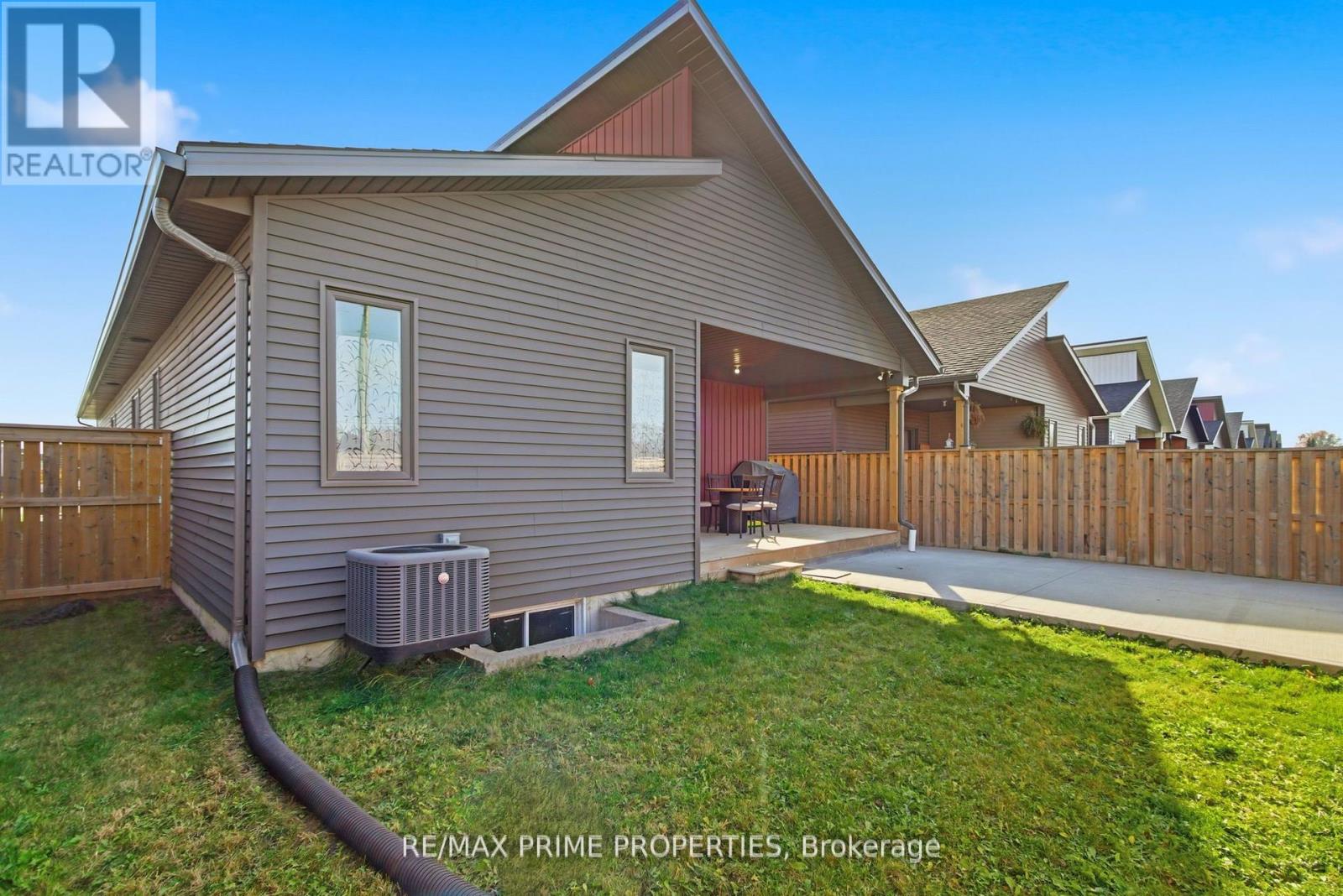 110 Moonstone Crescent, Chatham-Kent, Ontario  N7M 0S2 - Photo 27 - X12813596