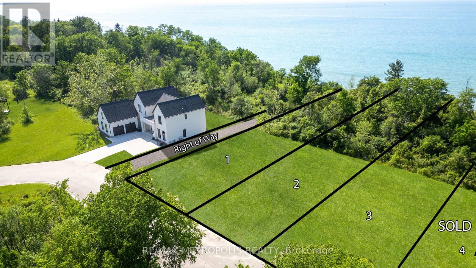 7041 Blue Coast Heights, Plympton-Wyoming, Ontario  N0N 1E0 - Photo 14 - X12813656