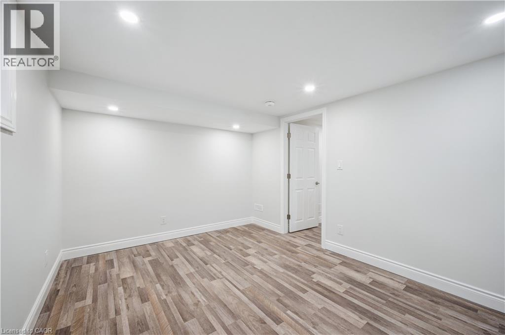 118 Selkirk Drive, Kitchener, Ontario  N2E 1M4 - Photo 29 - 40805118