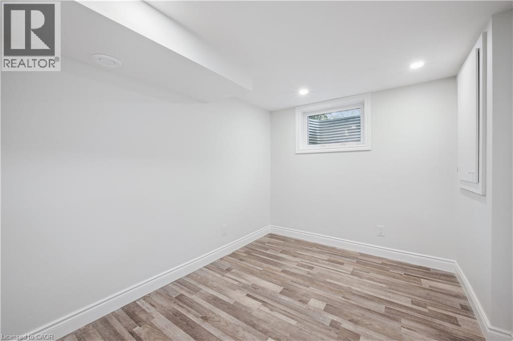 118 Selkirk Drive, Kitchener, Ontario  N2E 1M4 - Photo 32 - 40805121