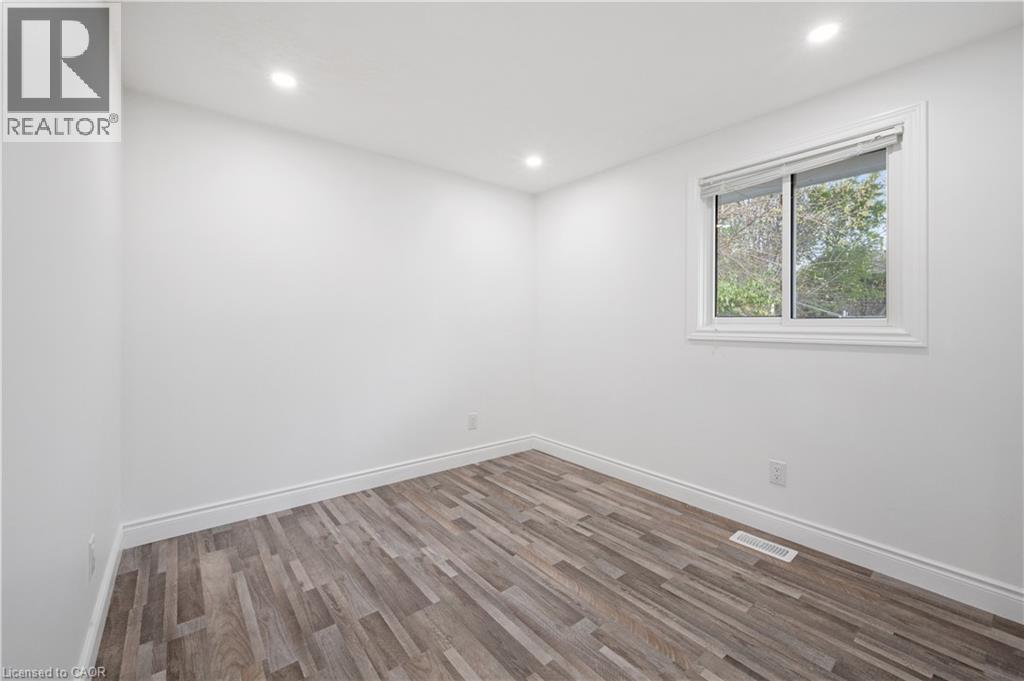 118 Selkirk Drive, Kitchener, Ontario  N2E 1M4 - Photo 18 - 40805121