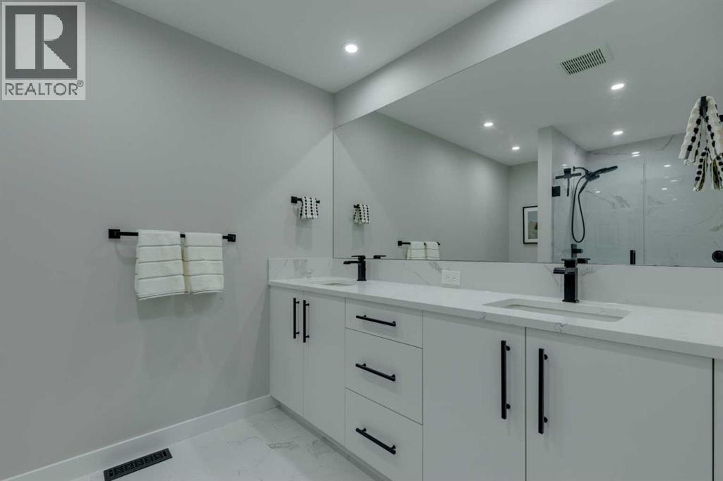 2327 77 Street Sw, Calgary, Alberta  T3H 6E1 - Photo 27 - A2284987