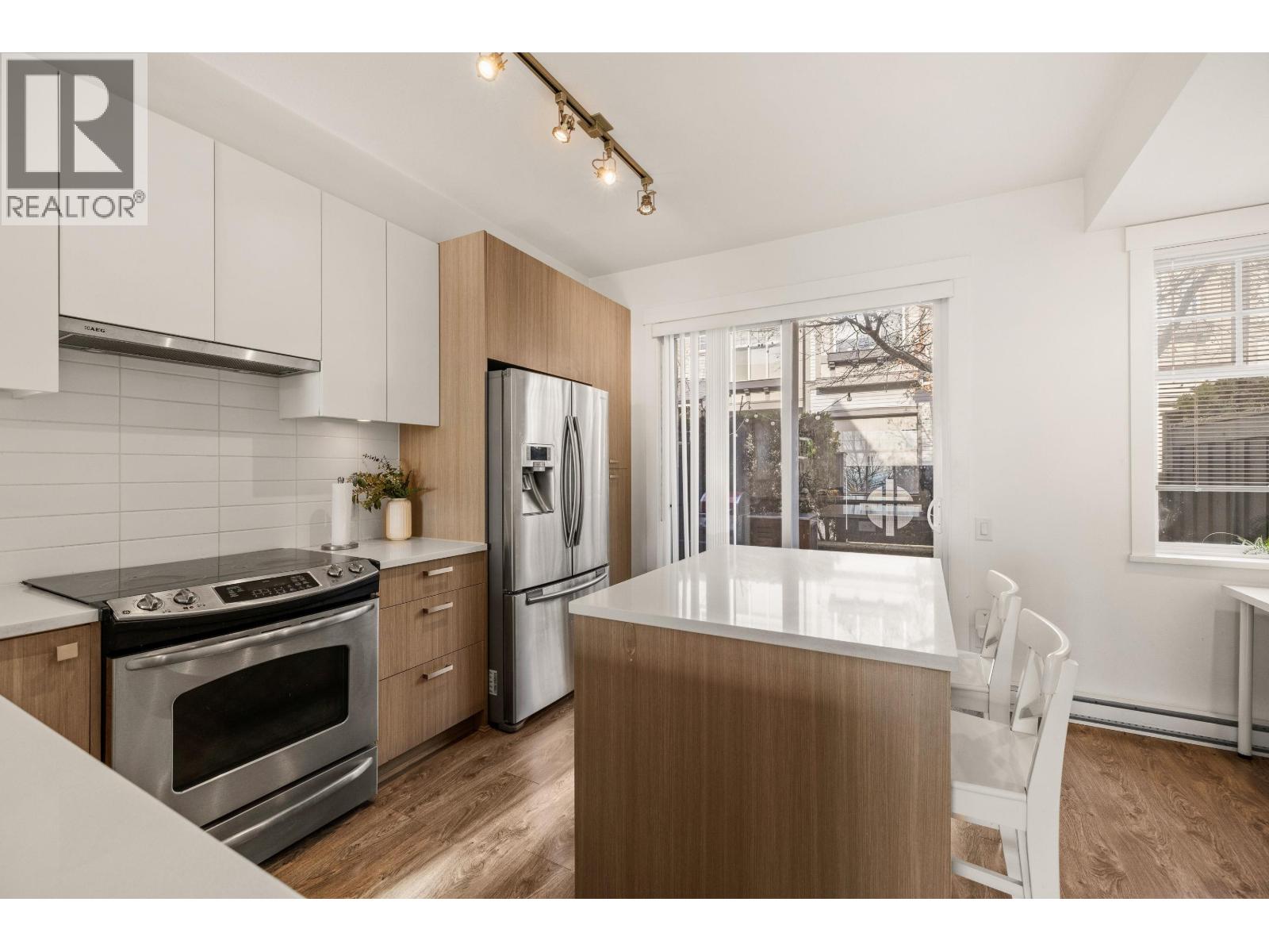 8 1320 Riley Street, Coquitlam, British Columbia  V3E 0J4 - Photo 9 - R3092705