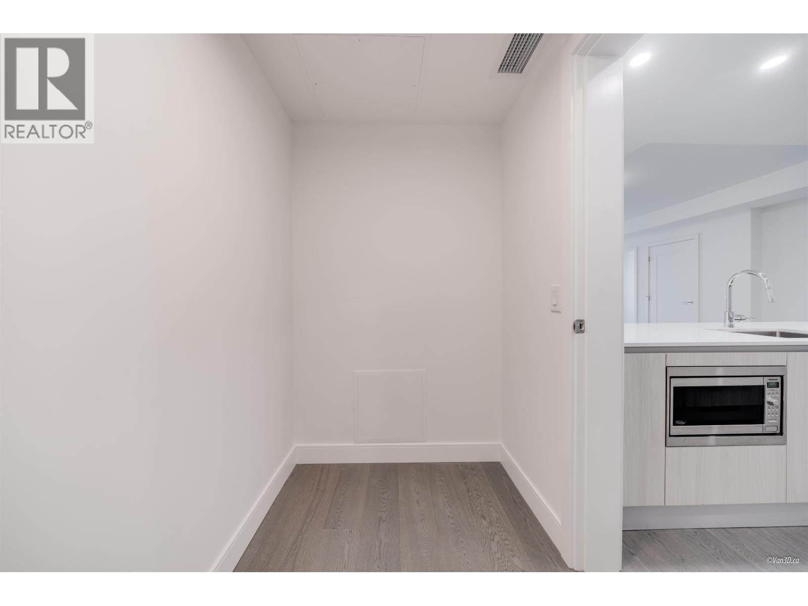 305 488 W 58th Avenue, Vancouver, British Columbia  V5X 1V5 - Photo 12 - R3092415