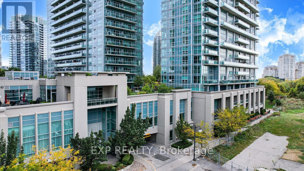 2304 - 155 Legion Road N, Toronto, Ontario  M8Y 0A7 - Photo 38 - W12670672