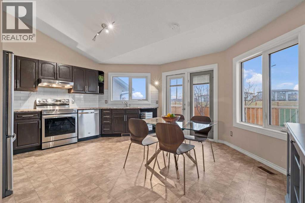 43 Sunset Crescent, Okotoks, Alberta  T1S 1P3 - Photo 13 - A2280793