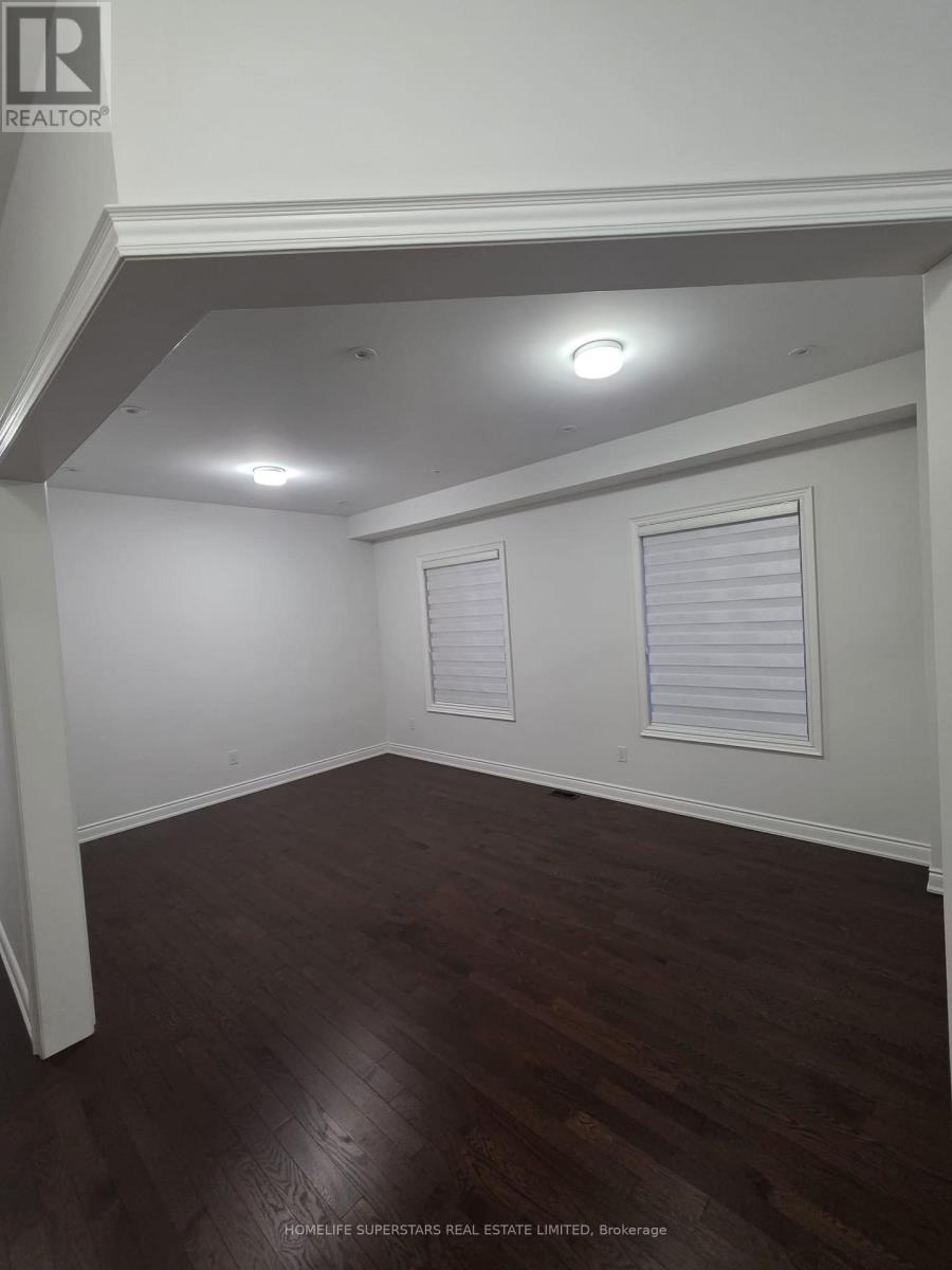 51 Jura Crescent, Brampton, Ontario  L6P 4R3 - Photo 4 - W12594766