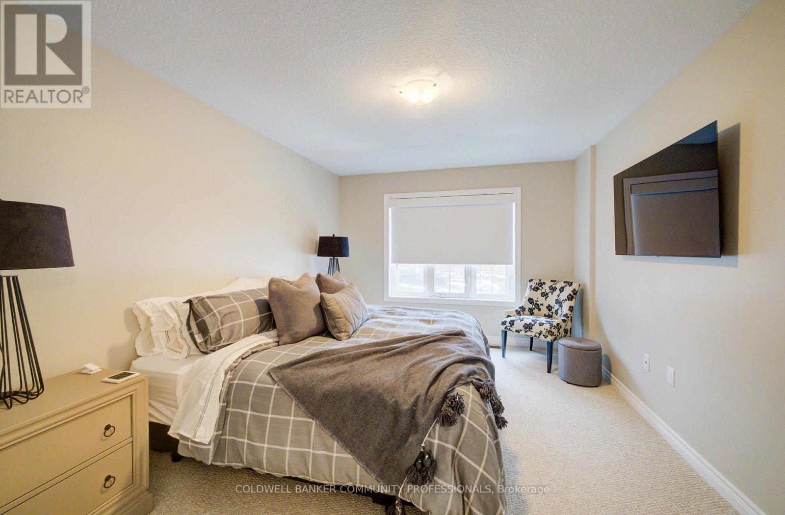 24 Festival Way, Hamilton, Ontario  L0R 1C0 - Photo 37 - X12813294