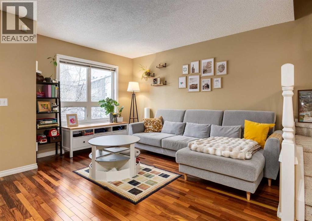 4, 115 23 Avenue Ne, Calgary, Alberta  T2E 1V6 - Photo 3 - A2276804