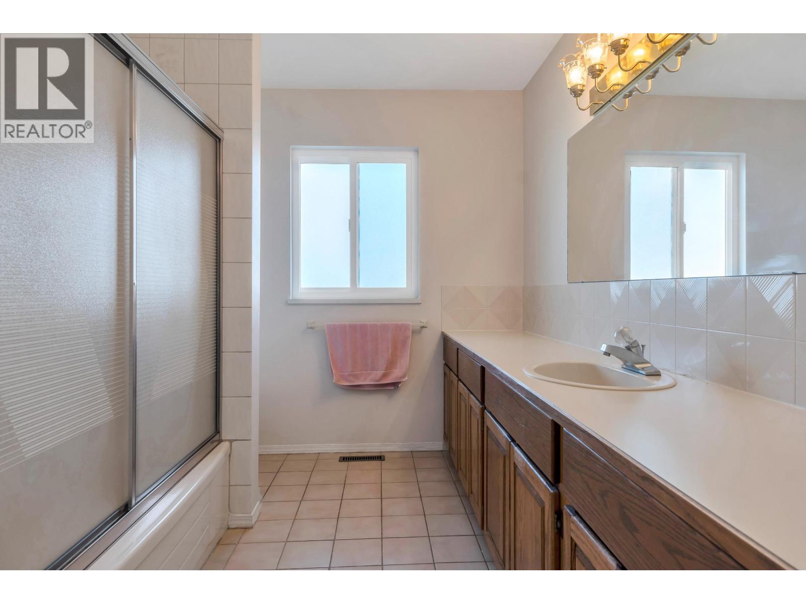 1859 Walnut Crescent, Coquitlam, British Columbia  V3J 7S9 - Photo 33 - R3092772