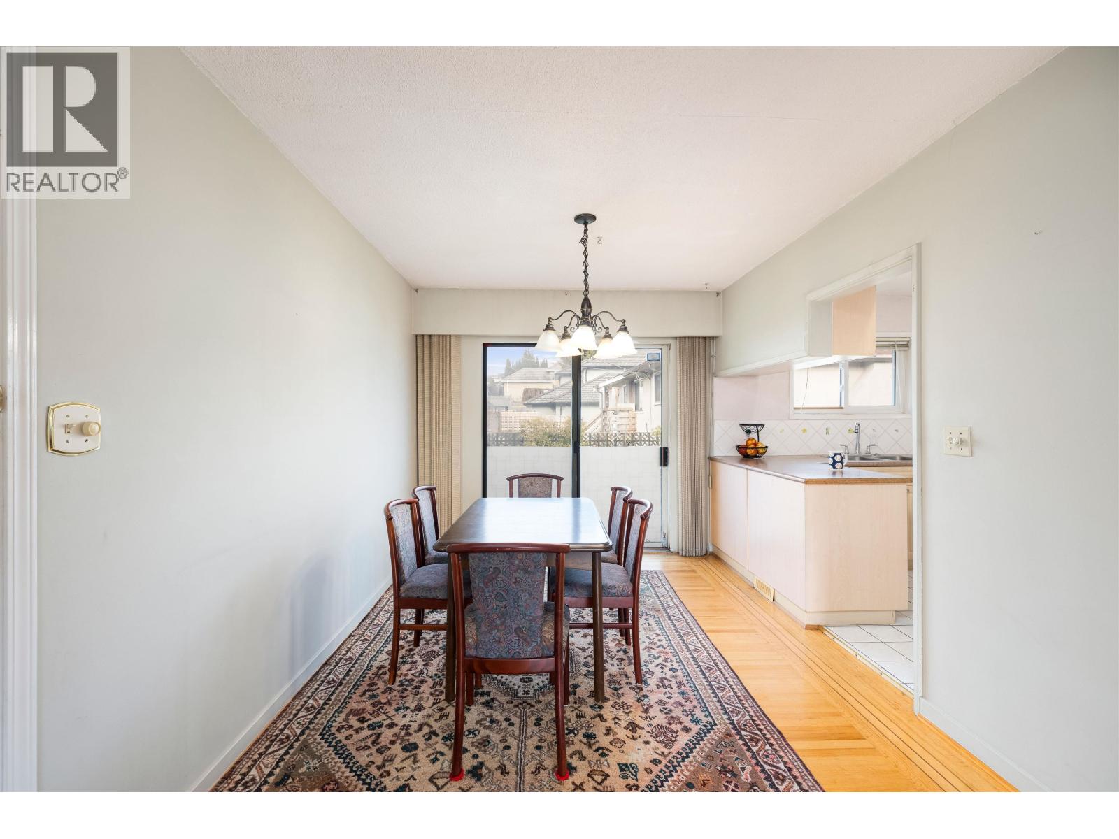 5045 Barker Crescent, Burnaby, British Columbia  V5G 3G6 - Photo 19 - R3092779