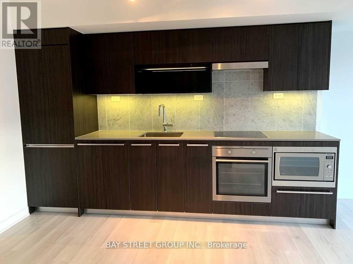 1212 - 80 Queens Wharf Road, Toronto, Ontario  M5V 0J3 - Photo 12 - C12813666