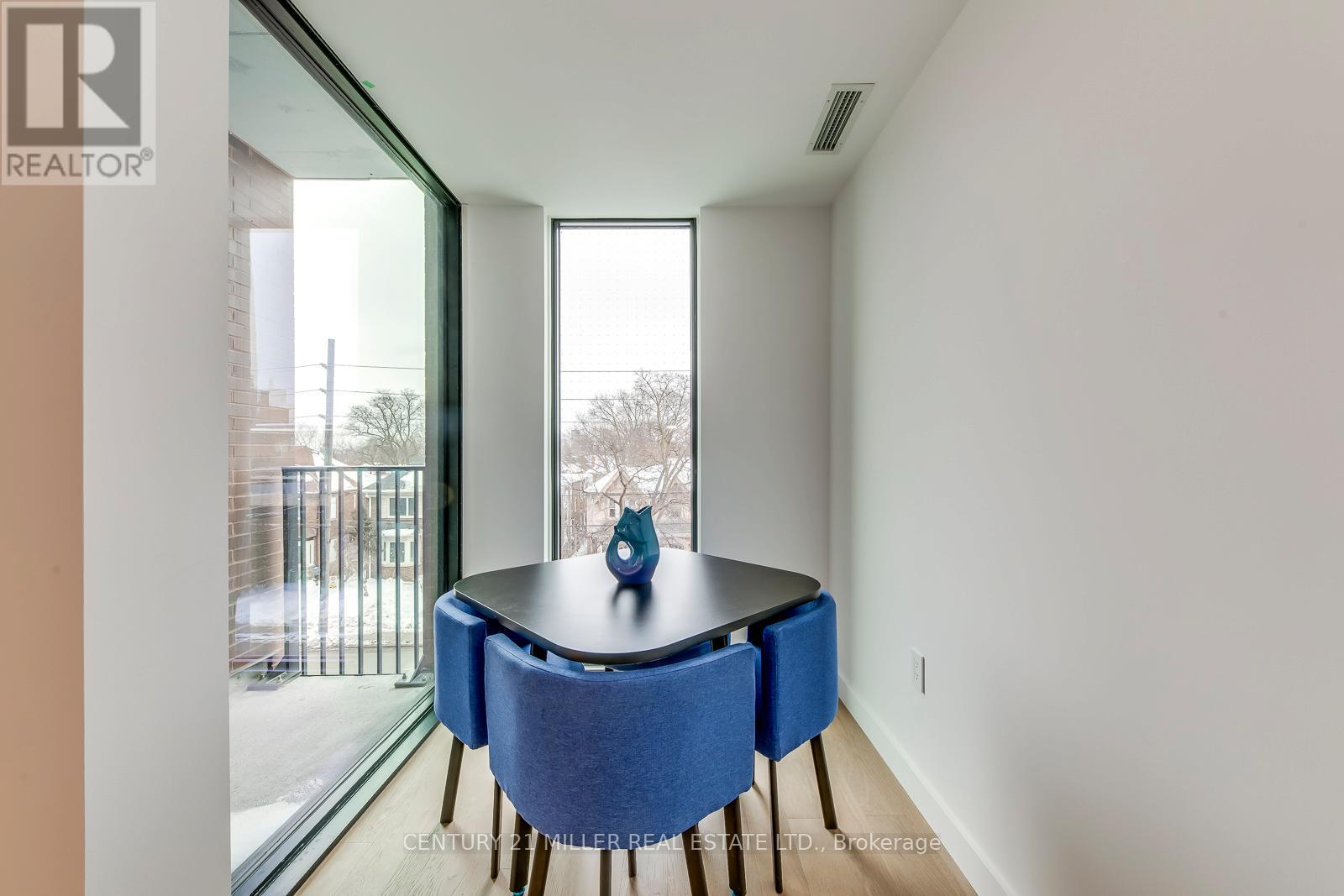 307 - 1720 Bayview Avenue, Toronto, Ontario  M4G 0E5 - Photo 11 - C12813684