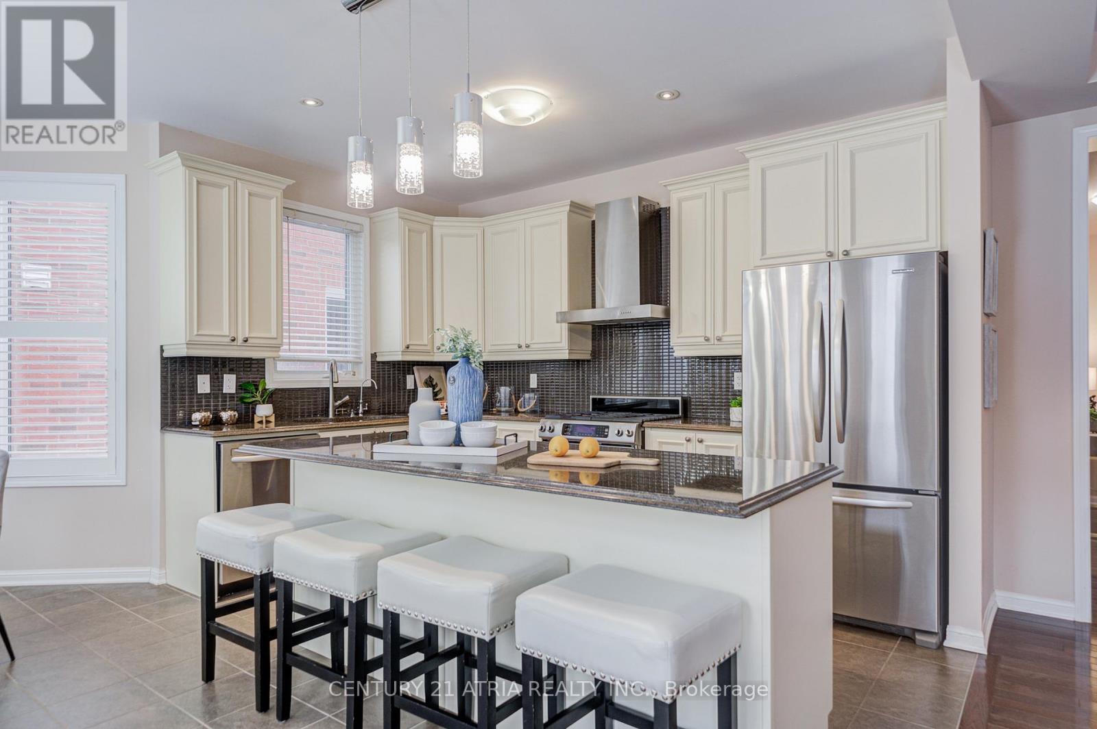 56 Kelly Crescent, Markham, Ontario  L6E 2B6 - Photo 15 - N12813706